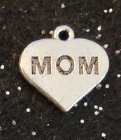 (1) Mom Heart Charm