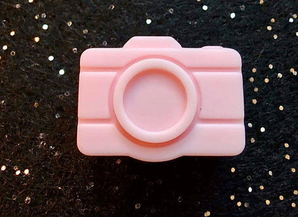 (1) Pink Camera Focal Bead