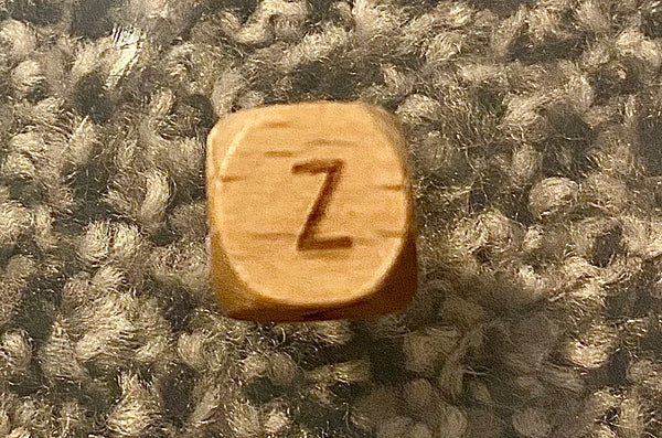 (1) Wooden "Z" Bead