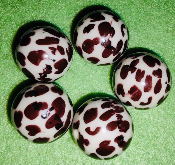 (5) Brown Cow Print 20mm Beads