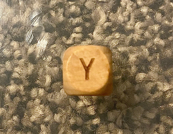 (1) Wooden "Y" Bead