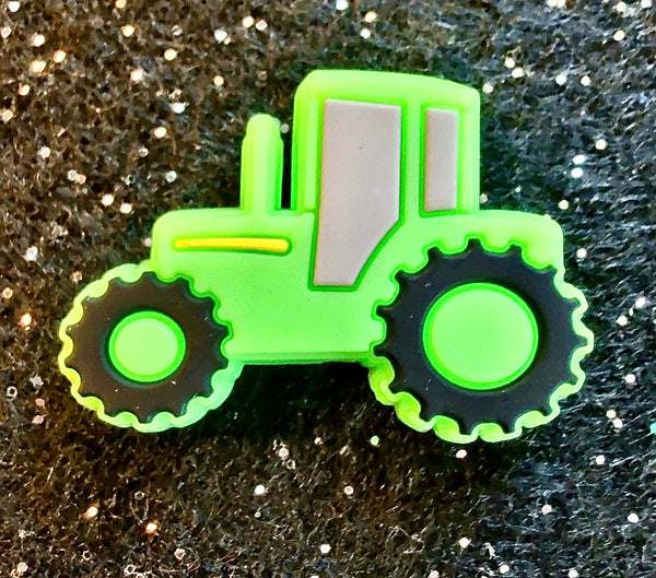 (1) Green Tractor Focal Bead