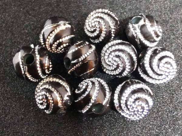 (10) 6mm Black with Silver Glitter Swirl Beads