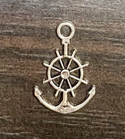 (1) Anchor/Ship Wheel Charm