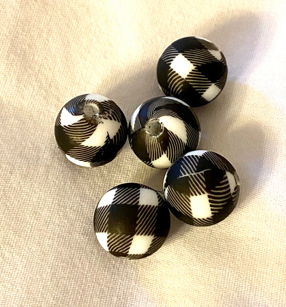 (5) Black & White Houndstooth 12mm Silicone Beads