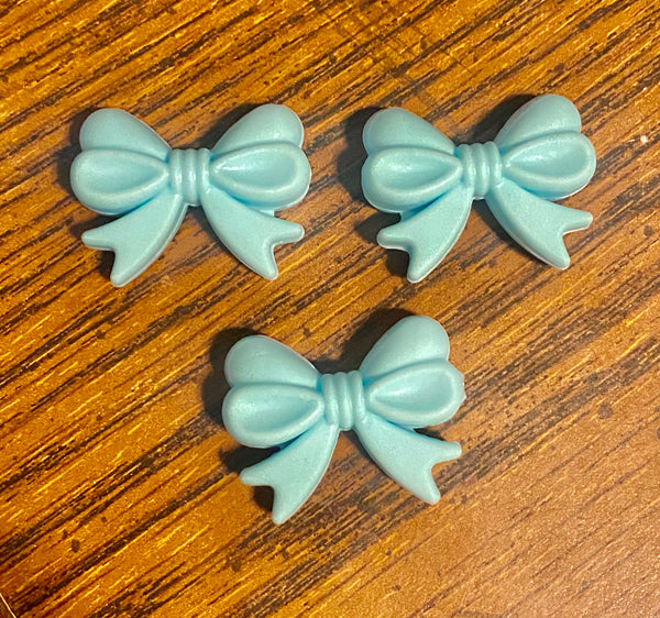 (3) Mint Blue Bow Silicone Beads